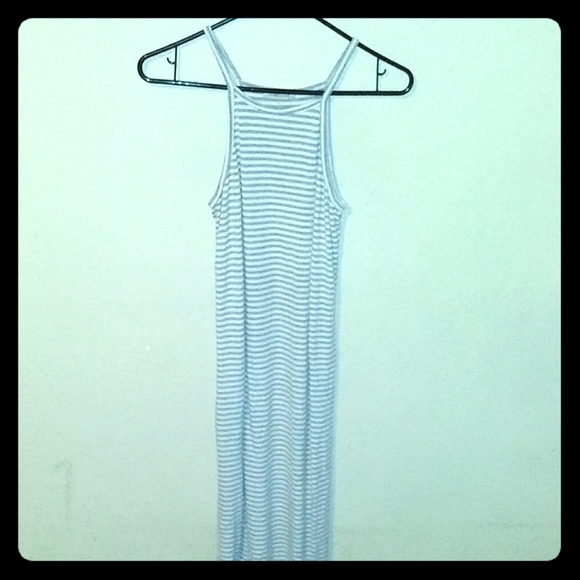 Dresses & Skirts - Dress